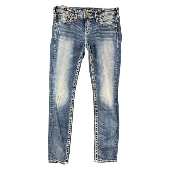 EUC Wrangler Women's Light Blue Distressed Bootcut Jeans Sz 11/30” inseam - Picture 2 of 10